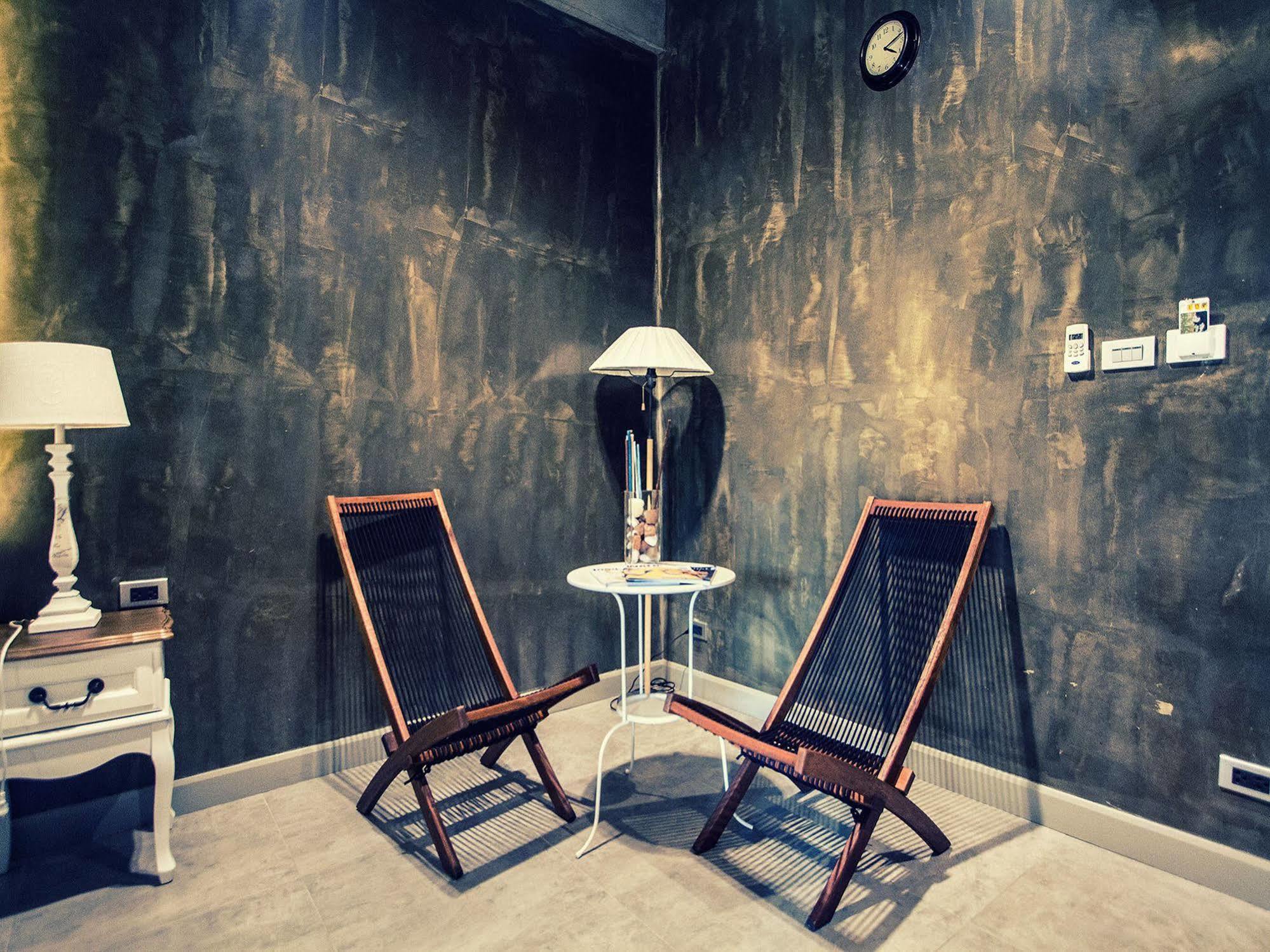 Kroque Boutique & Bistro Ang Sila Zewnętrze zdjęcie